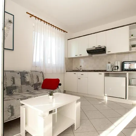 Apartment Fuer 4 Personen Ca 46 Qm In Musalez, Istrien Istrische Riviera *